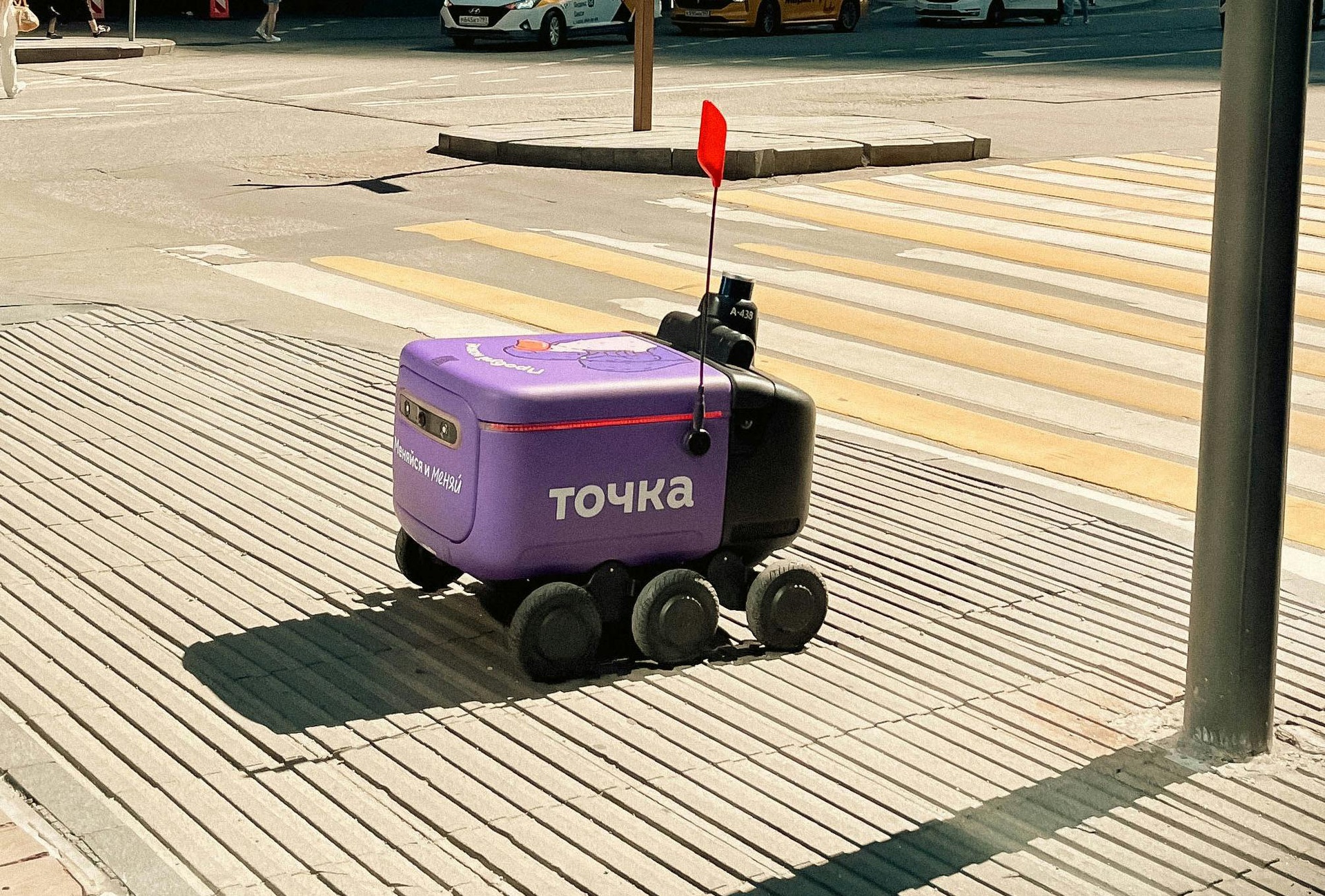 唐山無人物流車管理App開發(fā)，打造智慧物流“大腦”